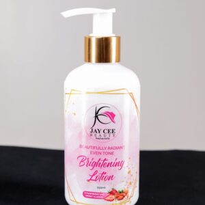 250ml brightening Lotion Strawberry & Sweet Almond